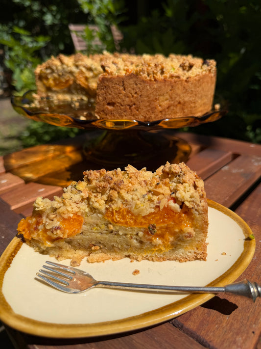 Mediterrane abrikozen-pistache crumble (seizoenstaart)